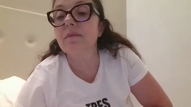 Chat +18 de Miasexmilf ao vivo