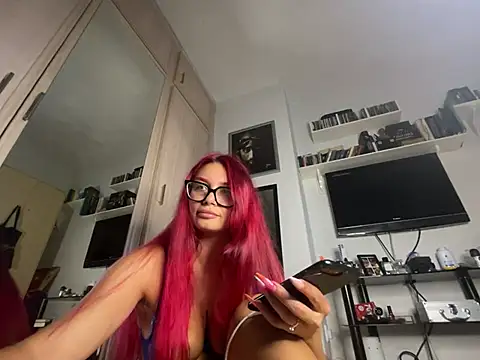 FoxyValentine: онлайн-секс-чат