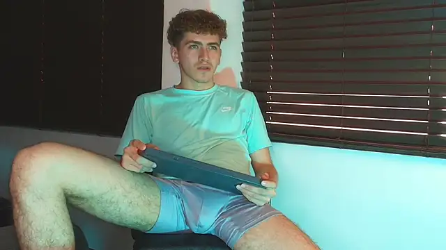 Tyler_Mcrey Chat XXX in diretta
