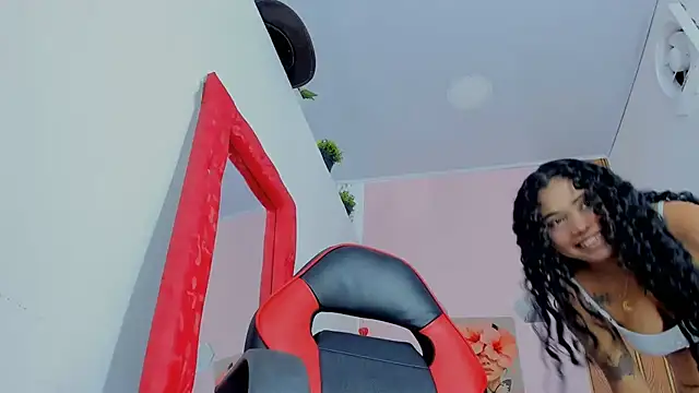 EllyBloomn Live XXX chat