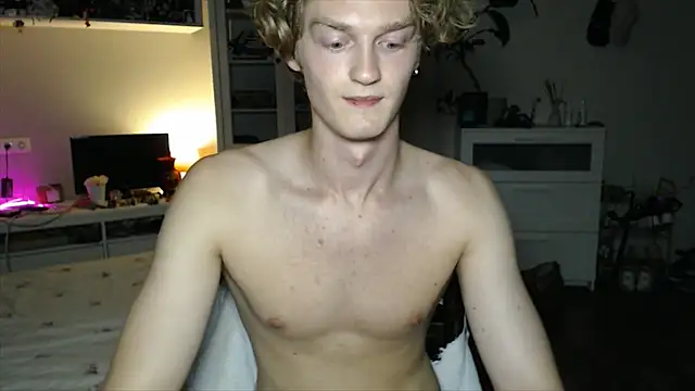 XXX chat uživo modela Daniel_yamm