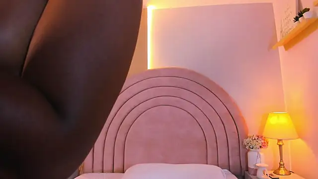 sandy_adaeze's Live XXX Chat