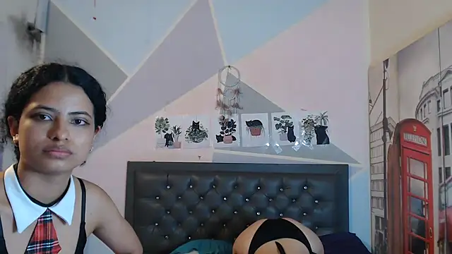 Chatroom XXX en direct de Adut_Akech