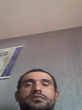 Chat +18 de Cavalofudebucetinhas ao vivo