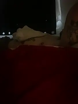 XXX chat uživo modela GusanoDelicioso