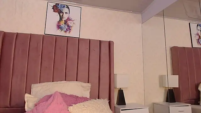 AriannaAdames live XXX chat