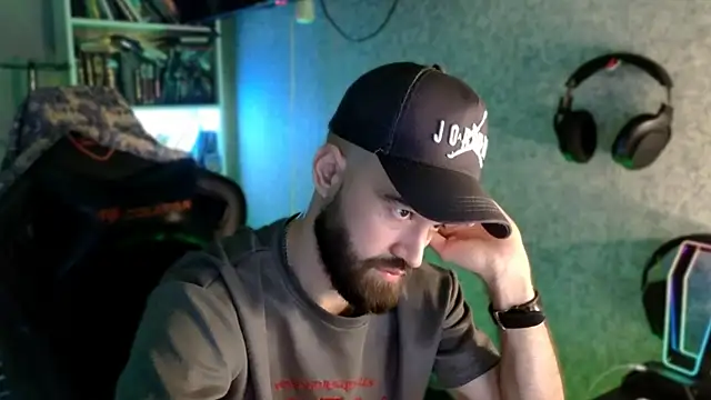 Chat +18 de _Serious_Man ao vivo