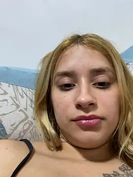 Chat +18 de Barbie107 ao vivo