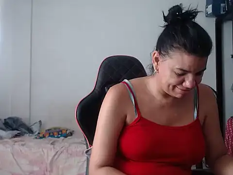 دردشة Adriana_0312 الجنسية المباشرة