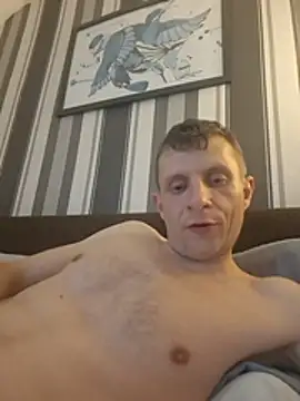 Chatroom XXX en direct de BigDmasked