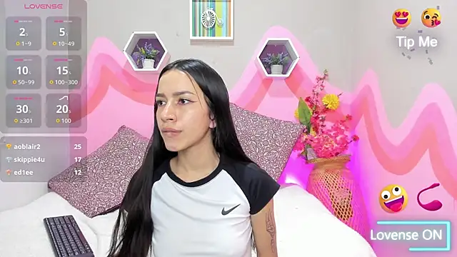 XXX chat uživo modela Laskhmi_