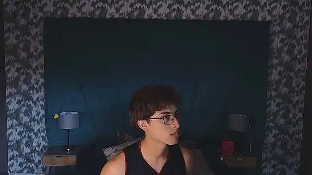 Aaron_Eze 现场XXX聊天