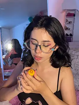 Vi_anayaa Chat XXX live