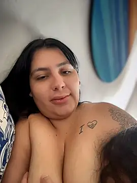 Vicky_Sixx élő XXX-chatje