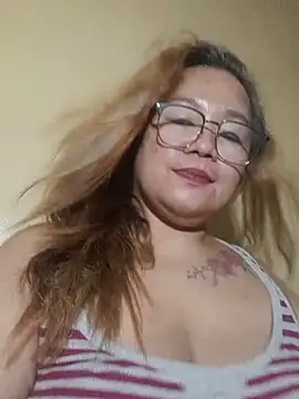 Chat +18 de loriepinay46 ao vivo