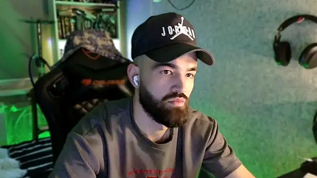 Chat XXX en directo de _Serious_Man