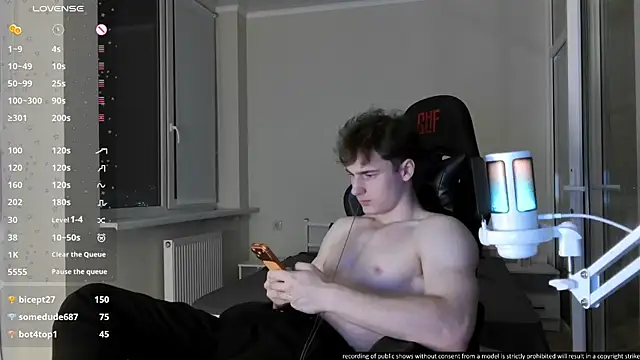 Chat XXX ao vivo de WizLoverr