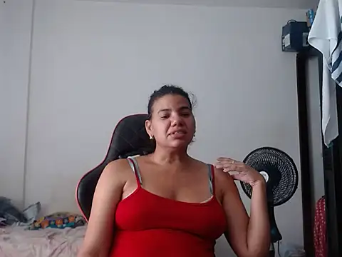 دردشة Adriana_0312 الجنسية المباشرة