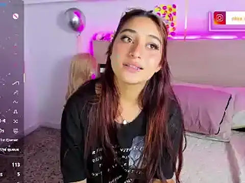 Nina-Mars' Live XXX Chat