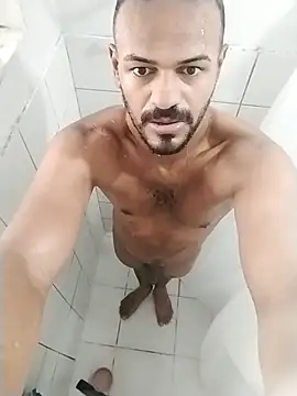 הופעת וובקאם של Mau1Mau