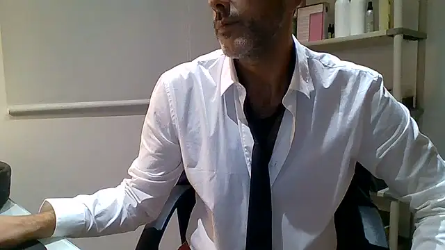 Chat XXX en directo de 66MA69