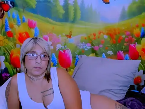 Chatroom XXX en direct de indianroxy