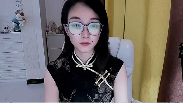 NIAN-ern Live XXX chat