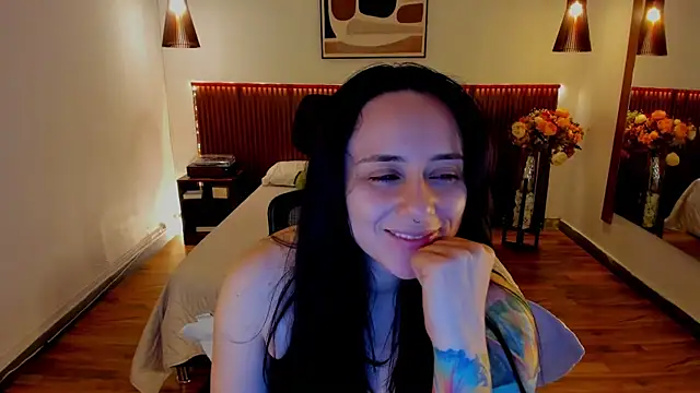 XXX chat uživo modela KatherineBond