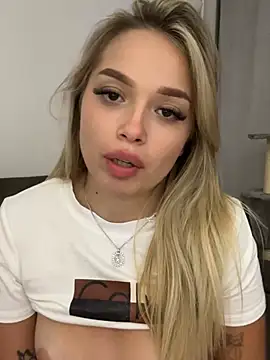 Ibolya_7 – Naživo XXX chat