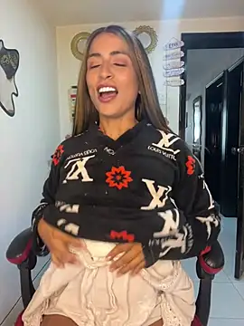 XXX chat uživo modela Liamiler01_