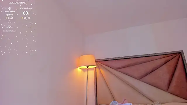 FaloonRoussel Live XXX-chat