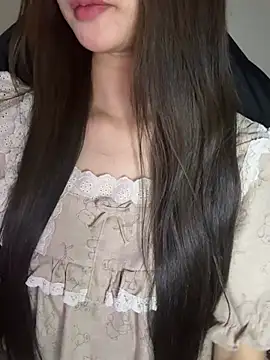 Yiyina_17のライブXXXチャット