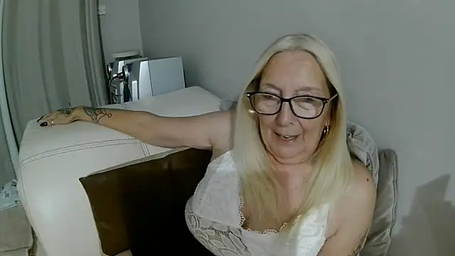 Chanel-56 Live XXX-Chat