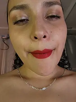 Lucy_Marin – Naživo XXX chat