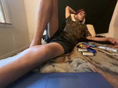 ThrowedWorldWide's Webcam Show