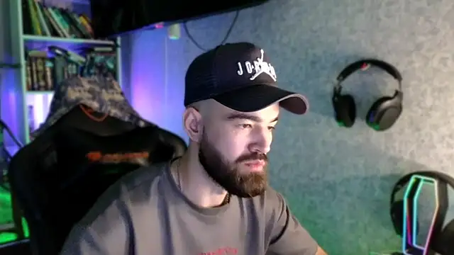 _Serious_Man Live XXX-Chat