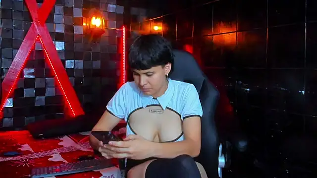 VioletFaith Chat XXX in diretta