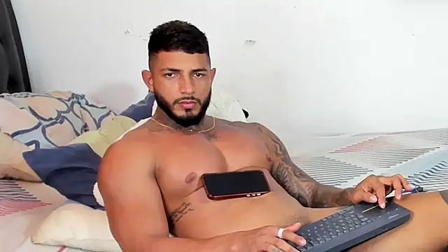 JackMclain 라이브 XXX 채팅