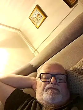 petvarad Chat XXX in diretta
