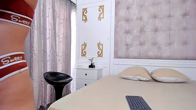 EmillyEvans 라이브 XXX 채팅