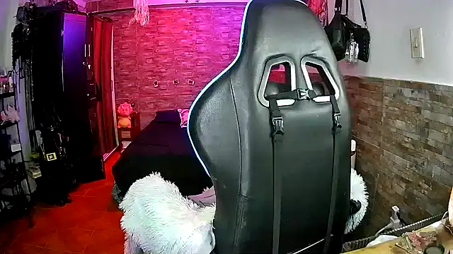 AngelaQueen_ XXX чат на живо