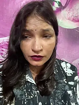 Priyaa_1433 live XXX chat