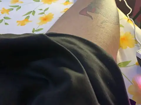 دردشة tanned_boy الجنسية المباشرة