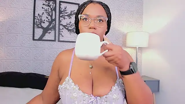 XXX chat uživo modela Makena_gh