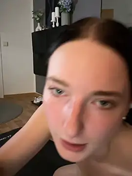 Snowhiite Adlı Modelin Canlı XXX Sohbeti