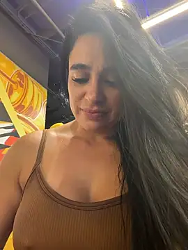 RoseOnYoun Live XXX chat
