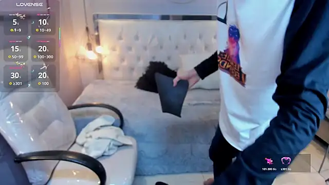 felix_haze live XXX chat