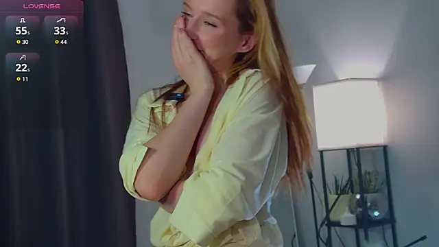 XXX chat uživo modela OmeliaDior