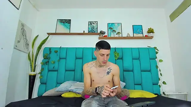 Chat XXX Live BoyMaxLatin