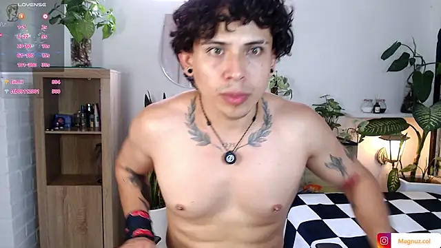 Magnuz_Col Live XXX Chat